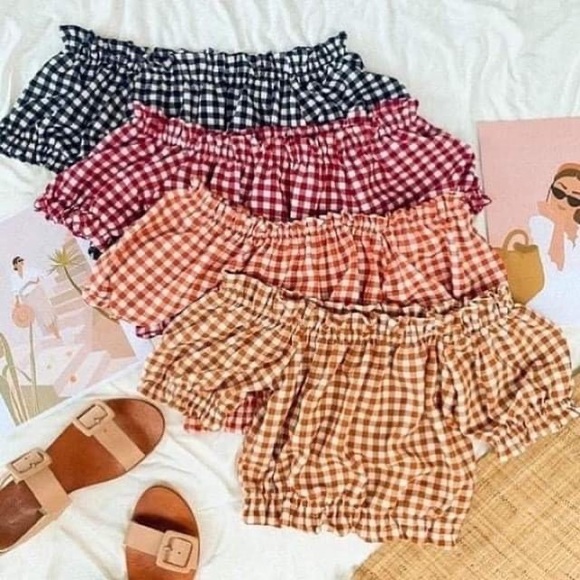 Gingham Off Shoulder Croptop - Picture 2 of 7